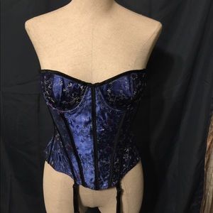 Fredericks of Hollywood Size 36 Blue Floral Corset